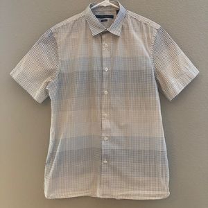 Perry Ellis Slim Fit Short Sleeve Button Up